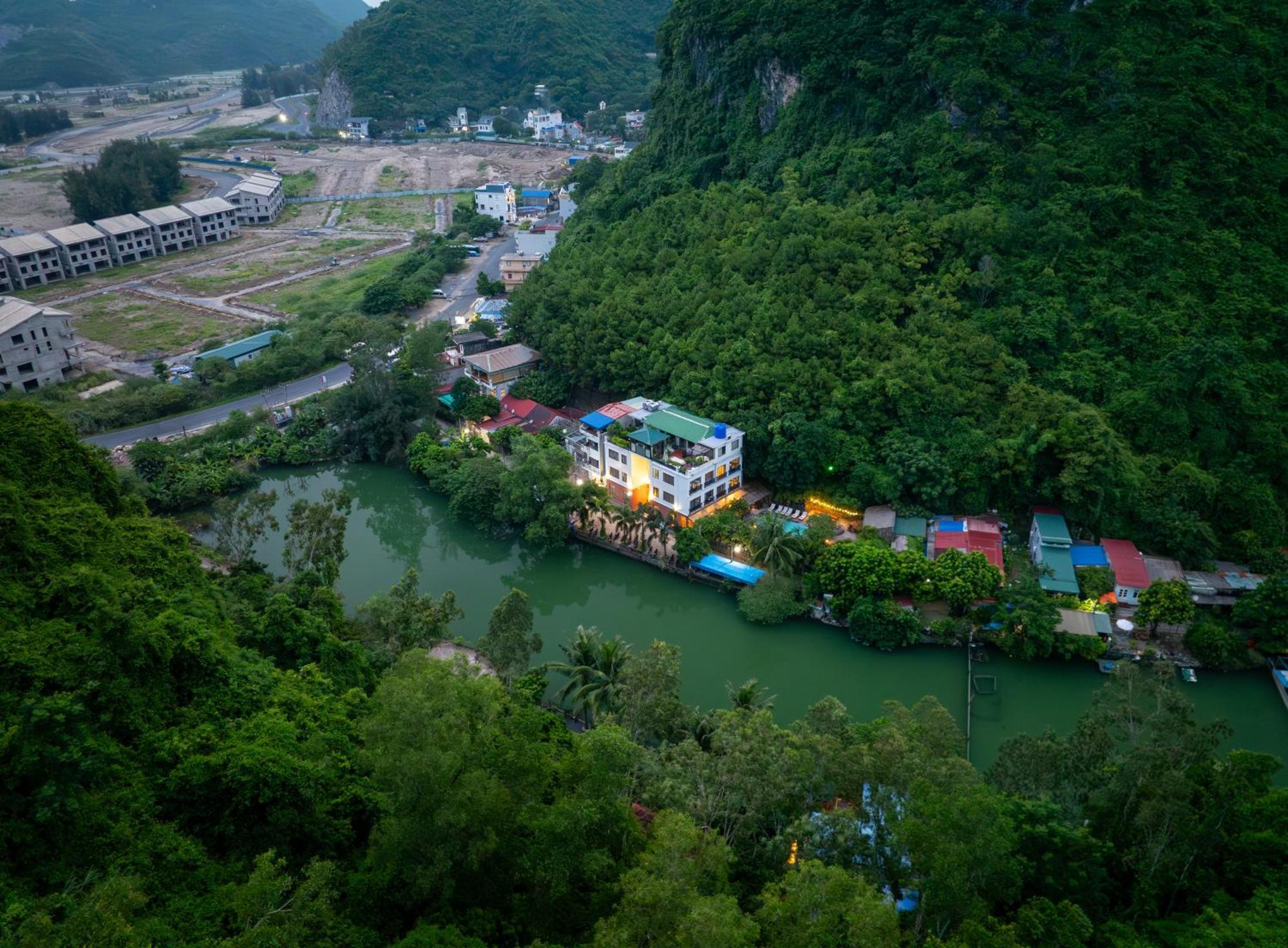 Catba Backpackers Hostel & Pool Bar Chan Chau Exterior foto